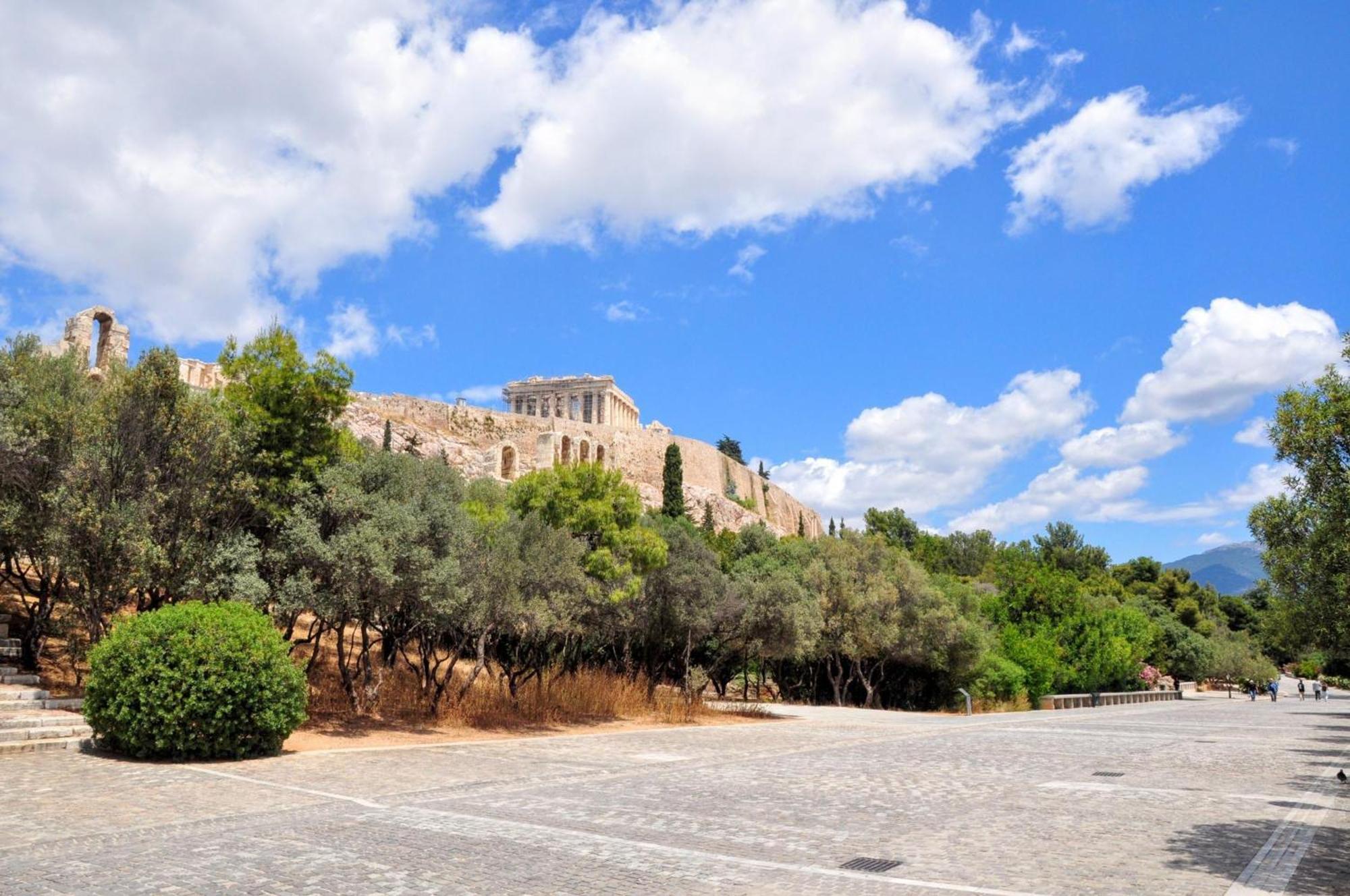 Elegant Apartment Under The Acropolis Atenas Exterior foto