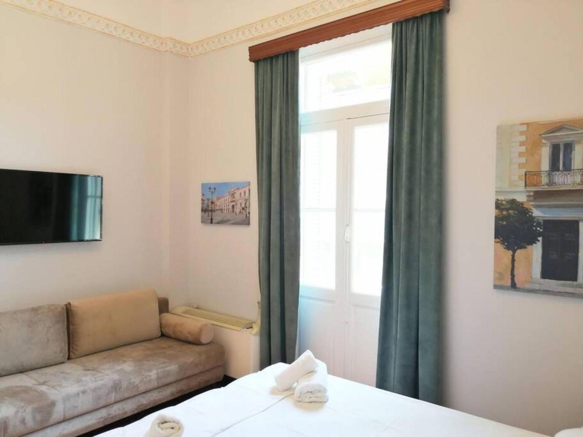 Elegant Apartment Under The Acropolis Atenas Exterior foto
