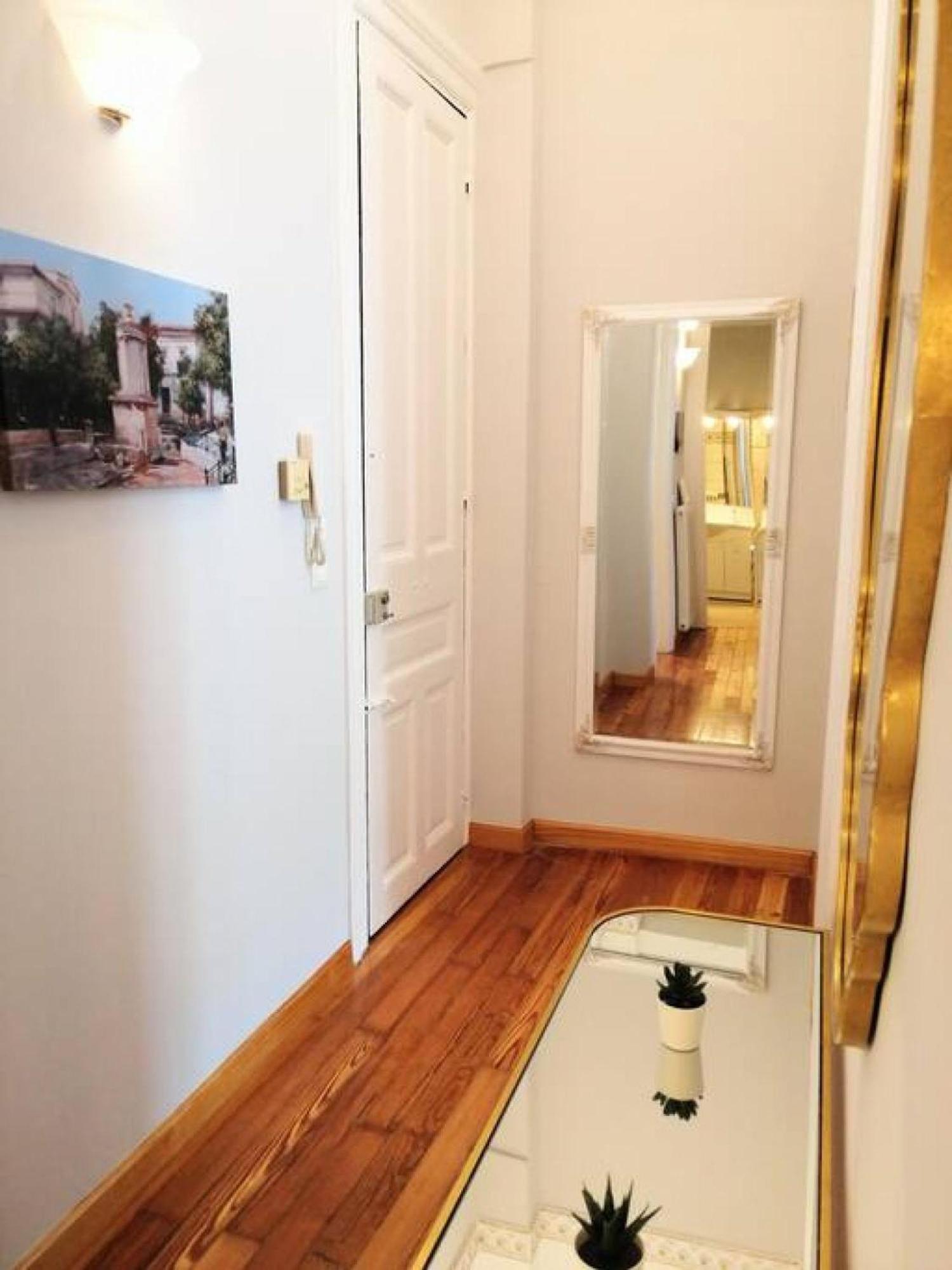 Elegant Apartment Under The Acropolis Atenas Exterior foto